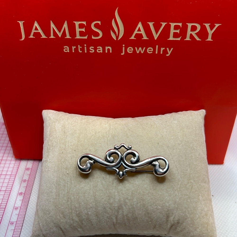 Retired James Avery Scroll brooch sterling silver beautiful condition